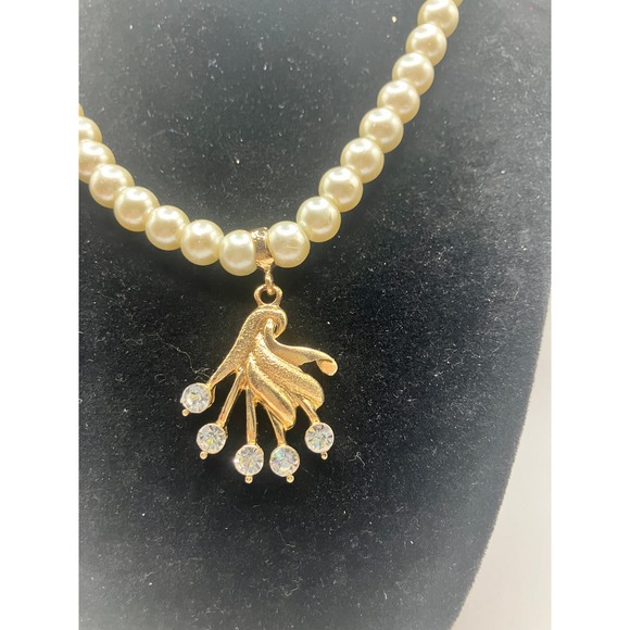 Faux Pearls Gold-Tone Pendant with Rhinestones 18" Necklace! - Picture 3 of 10